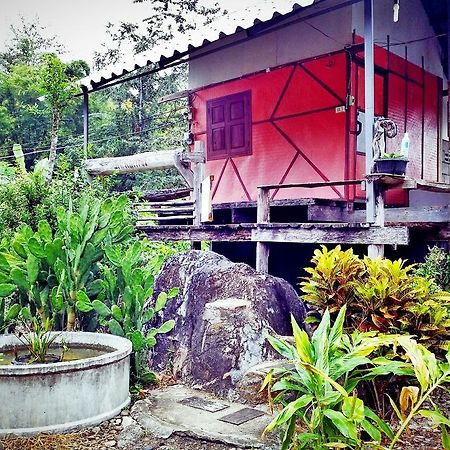 Baan Pai Likit Hotel Bagian luar foto