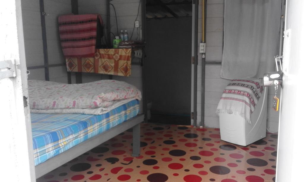 Baan Pai Likit Hotel Bagian luar foto