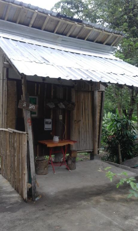 Baan Pai Likit Hotel Bagian luar foto